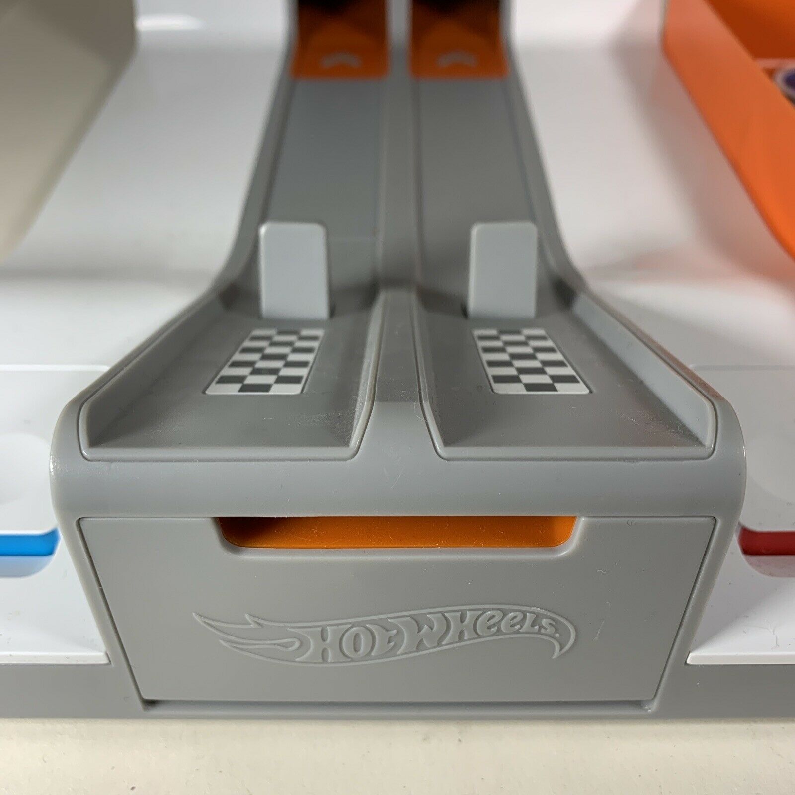 Osmo Hot Wheels Mindracers Game Launchpad iPad Base Xtras - Fresh Stock Dated February 2026