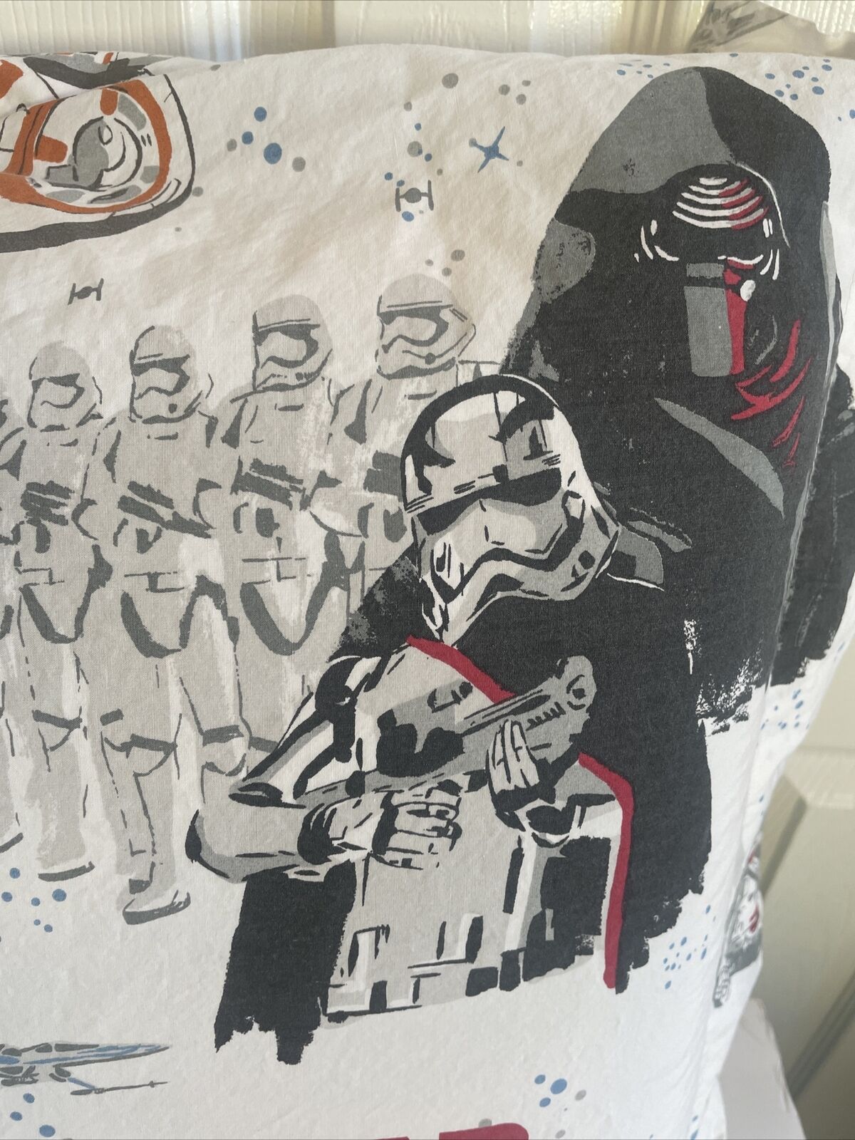 2 POTTERY BARN KIDS Pillow Cases Shams Cotton Star Wars Force Awakens Chewbacca - Fresh Stock Dated February 2026