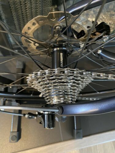 SUPER CLEAN 2019 Norco Valence DISC Road Bike 55.5cm Carbon Shimano 105 11 Speed - Fresh Stock Dated December 2025