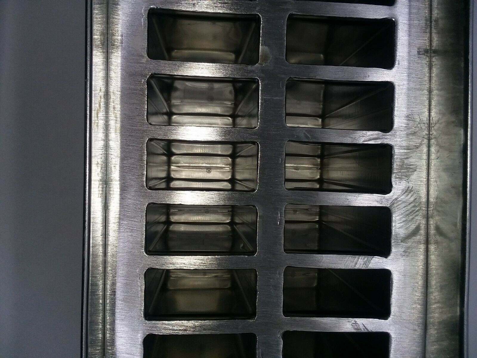 POPSICLE MOLD STAINLES STEEL 115 ml, 20 CAVITIES. MOLDE PARA PALETAS ARTESANALES - Fresh Stock Dated December 2025