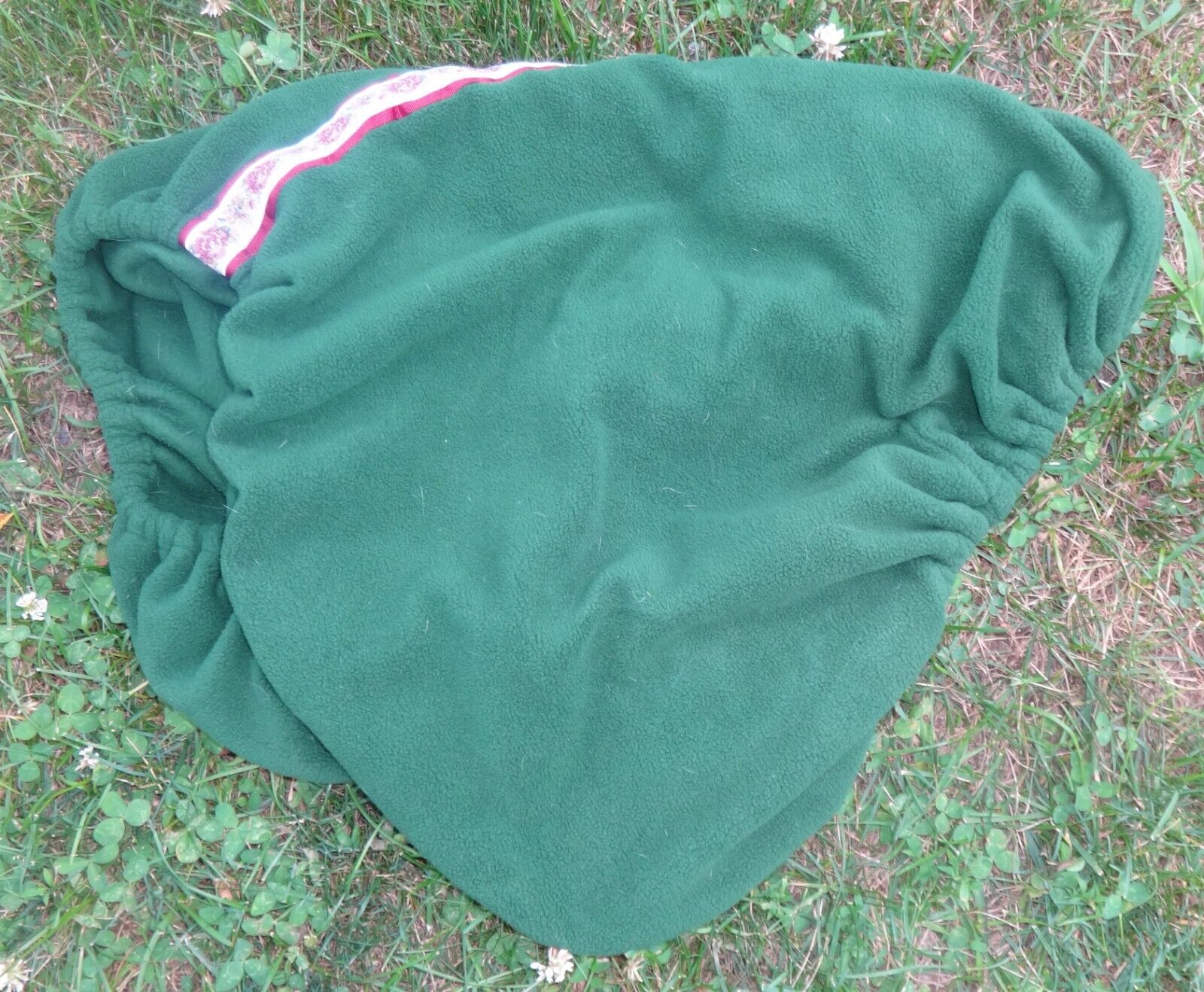 SADDLE SNUGGLERS English Saddle Cover - GREEN/RED -Soft Flannel- GREAT! USA Made - Fresh Stock Dated December 2025