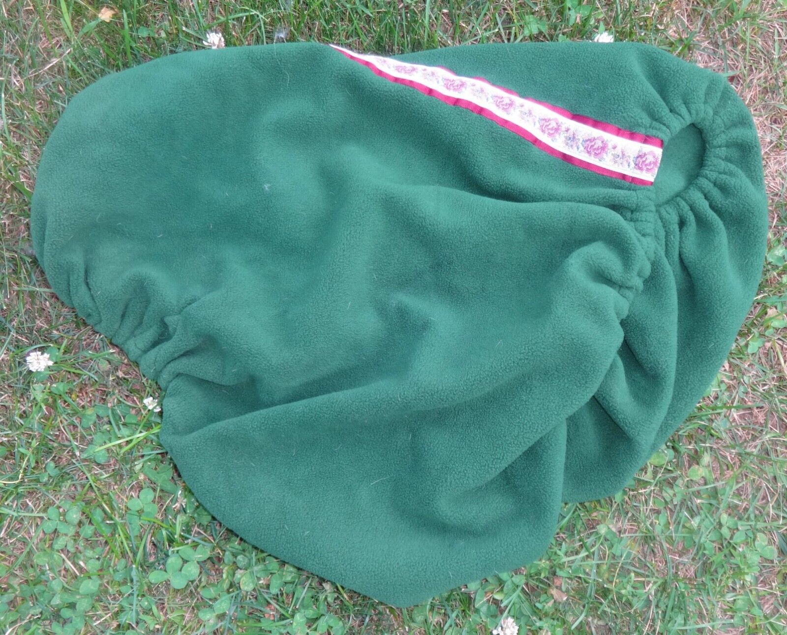 SADDLE SNUGGLERS English Saddle Cover - GREEN/RED -Soft Flannel- GREAT! USA Made - Fresh Stock Dated December 2025