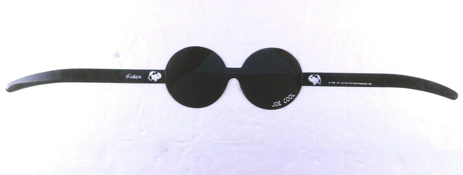 VINTAGE 1971 SNOOPY JOE COOL SUNGLASS LOT OF 12 TOY PARTY FAVORS PEANUTS SCHULZ - Fresh Stock Dated February 2026