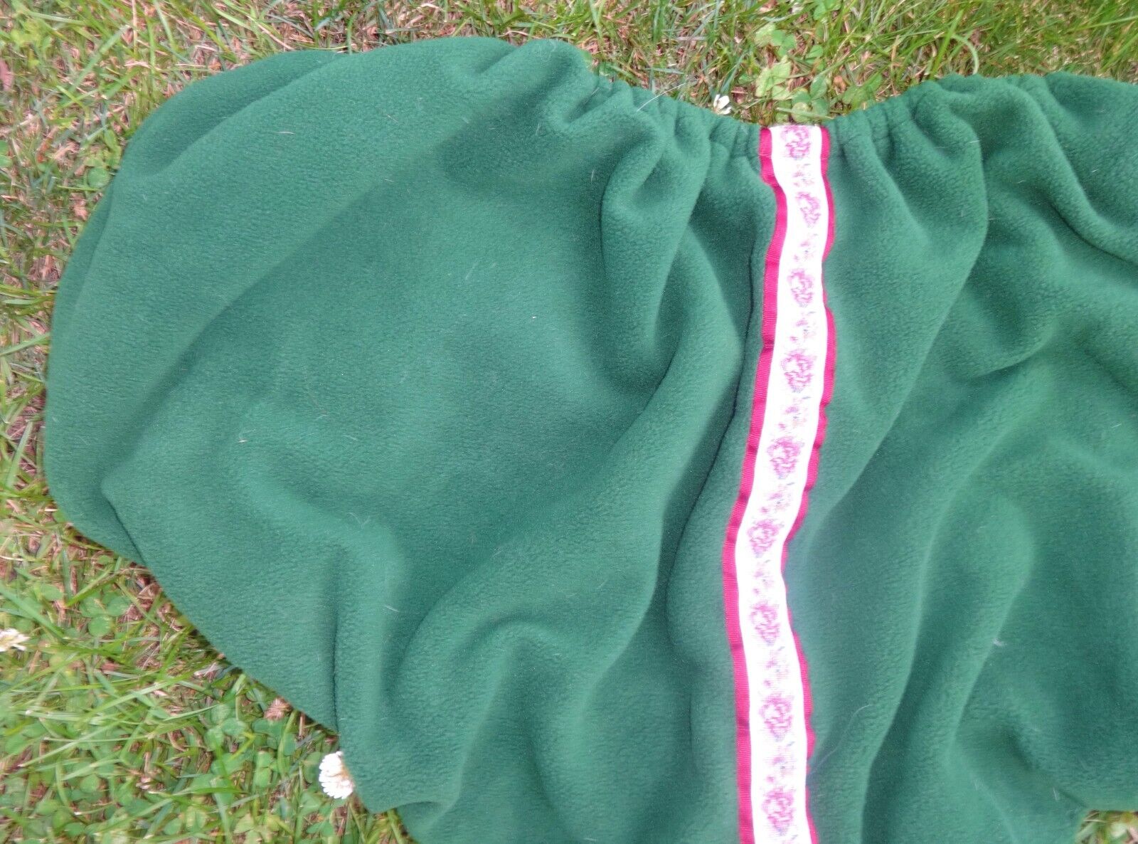 SADDLE SNUGGLERS English Saddle Cover - GREEN/RED -Soft Flannel- GREAT! USA Made - Fresh Stock Dated December 2025