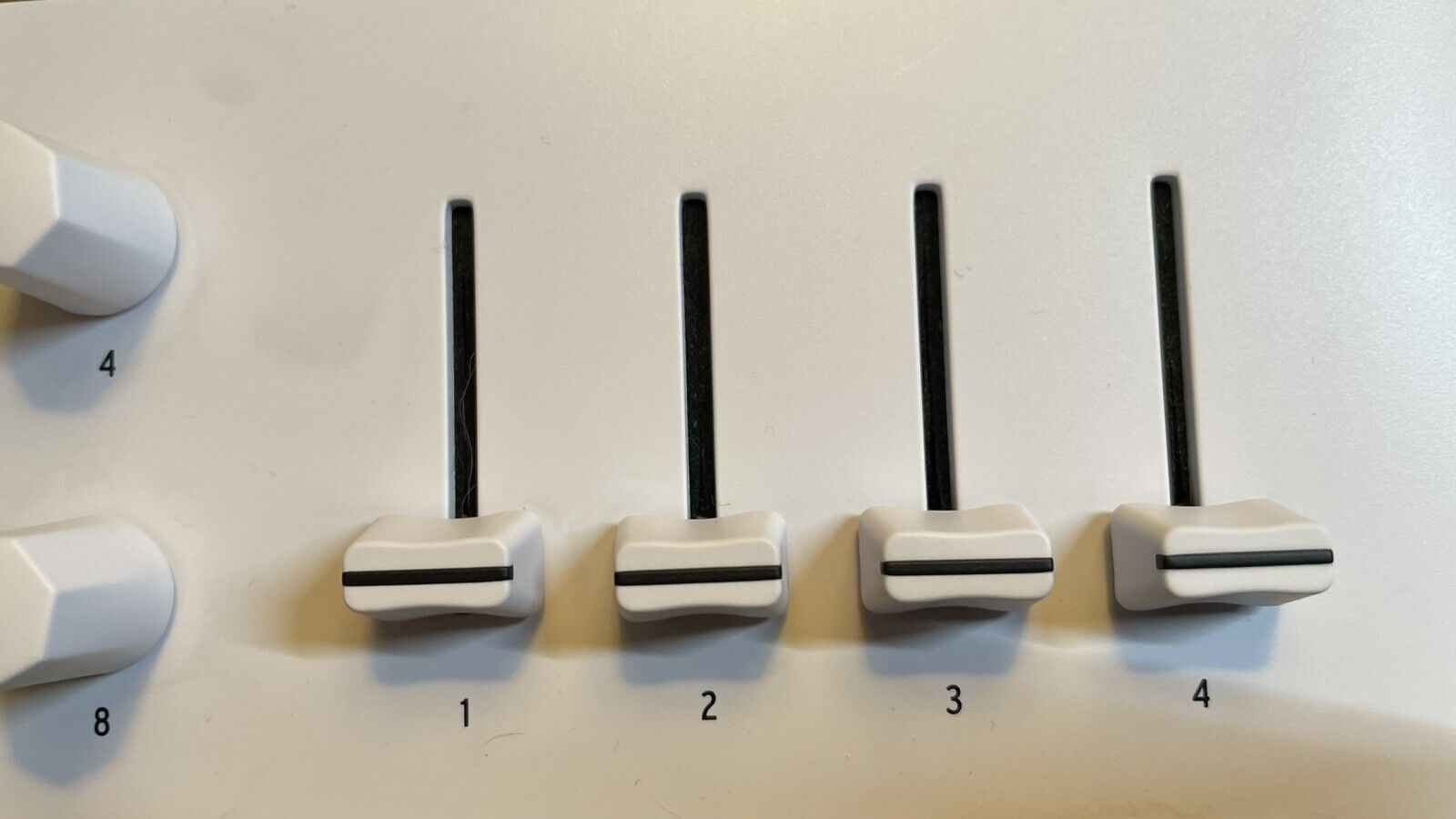 Arturia MiniLab 3 Keyboard Controller - White - Fresh Stock Dated February 2026