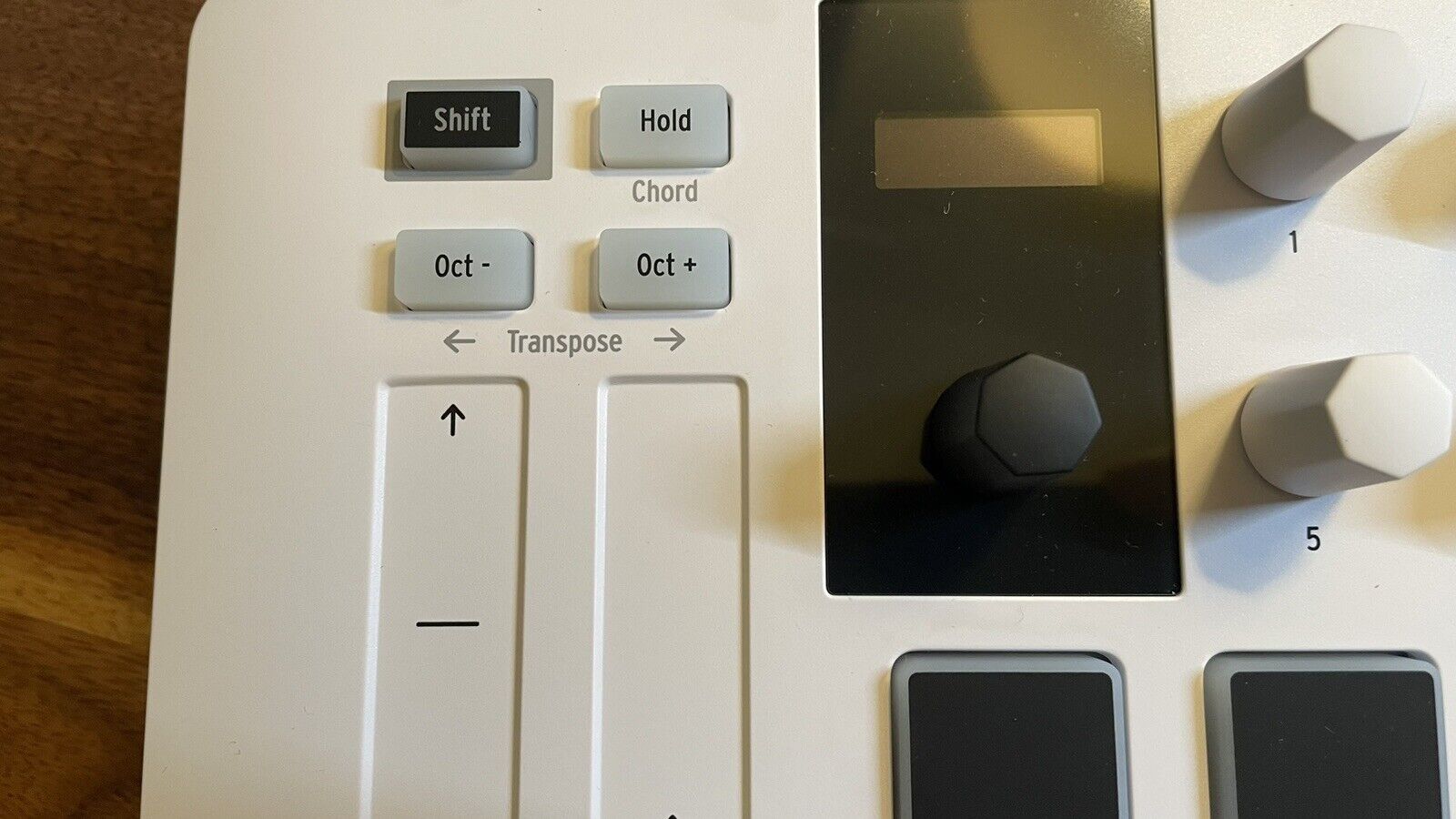 Arturia MiniLab 3 Keyboard Controller - White - Fresh Stock Dated February 2026