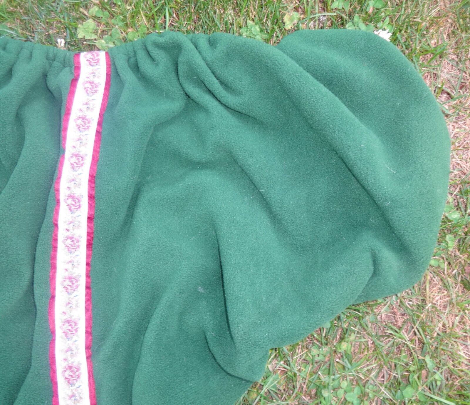 SADDLE SNUGGLERS English Saddle Cover - GREEN/RED -Soft Flannel- GREAT! USA Made - Fresh Stock Dated December 2025