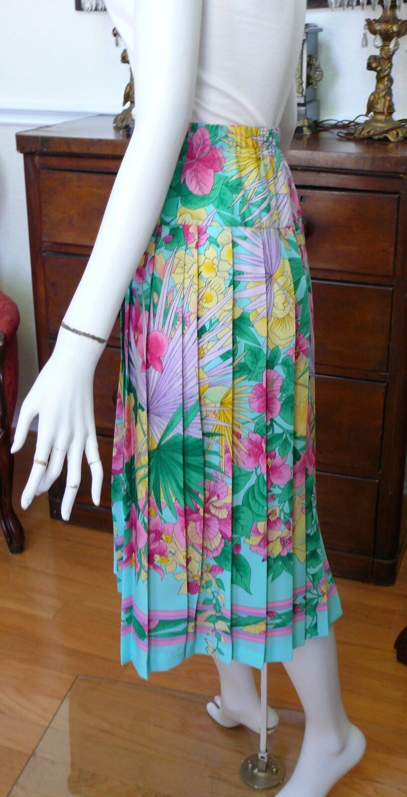 1970`s Schrader Pastel Floral  Pleated Skirt   XS - Fresh Stock Dated February 2026
