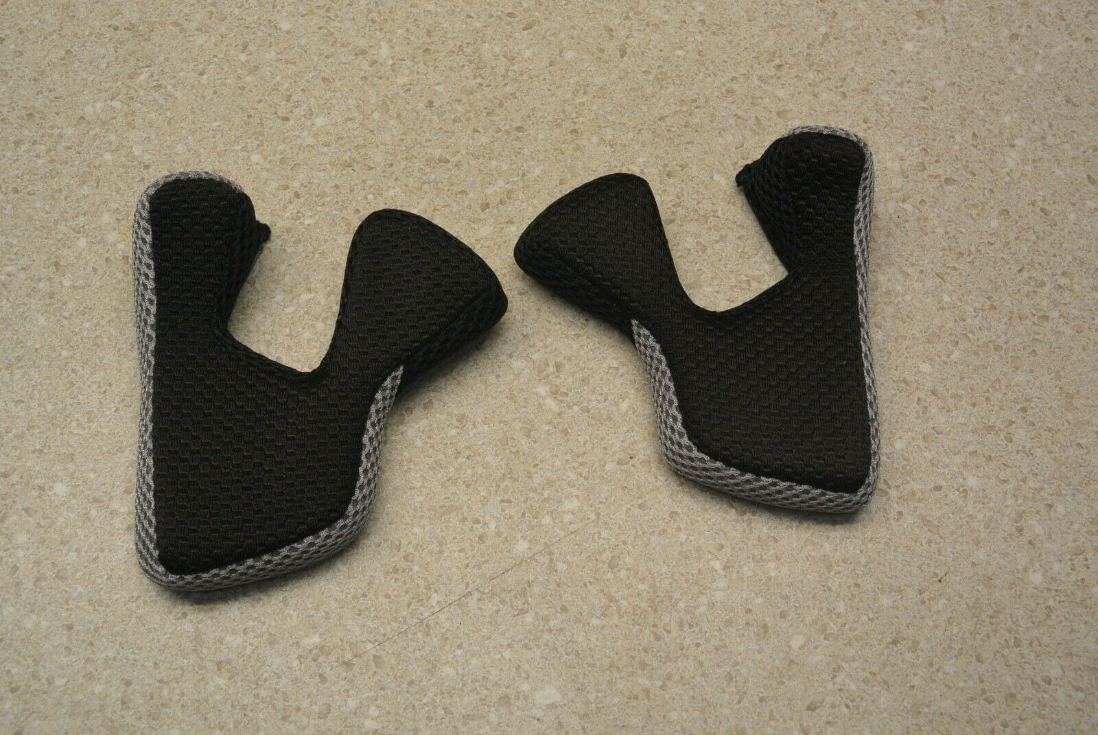 6D ATR-1Y Youth Cheek Pad Set Six D Y35mm 71-1135 - Fresh Stock Dated February 2026