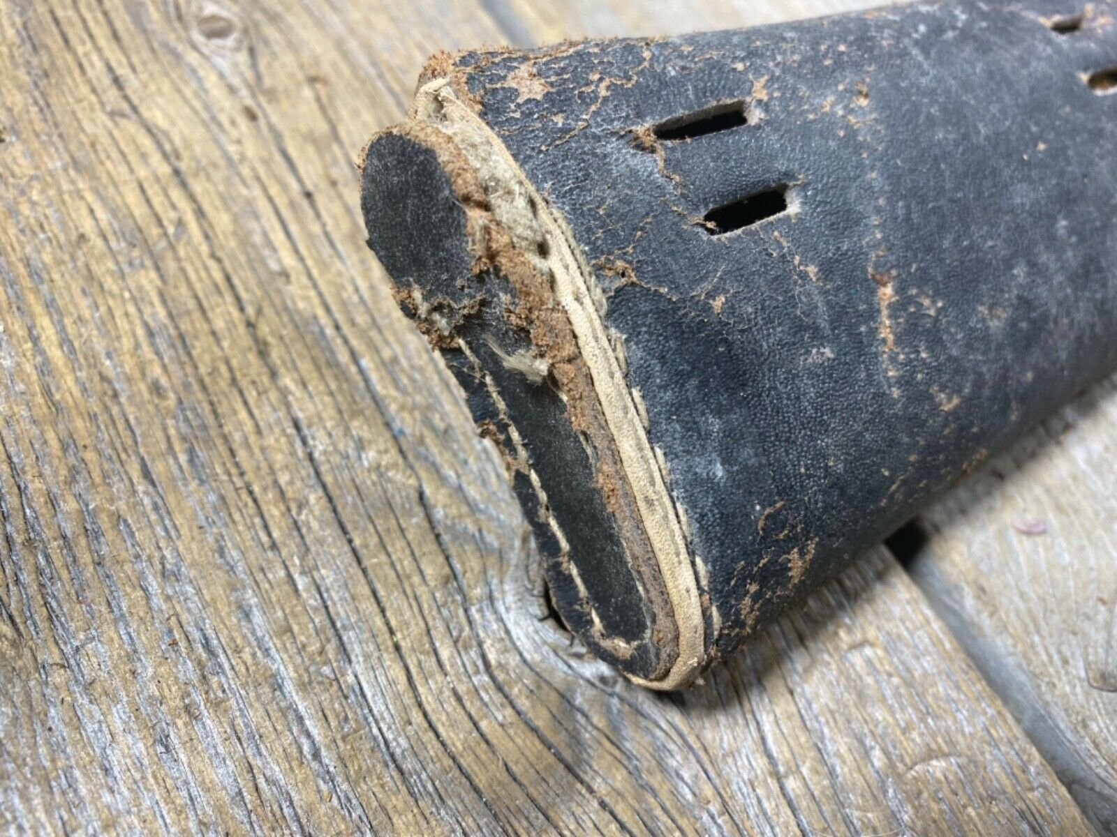 VINTAGE ANTIQUE BIKE BICYCLE SADDLE BAG TOOL BAG LEATHER TOOL POUCH FOR SEAT USE - Fresh Stock Dated December 2025