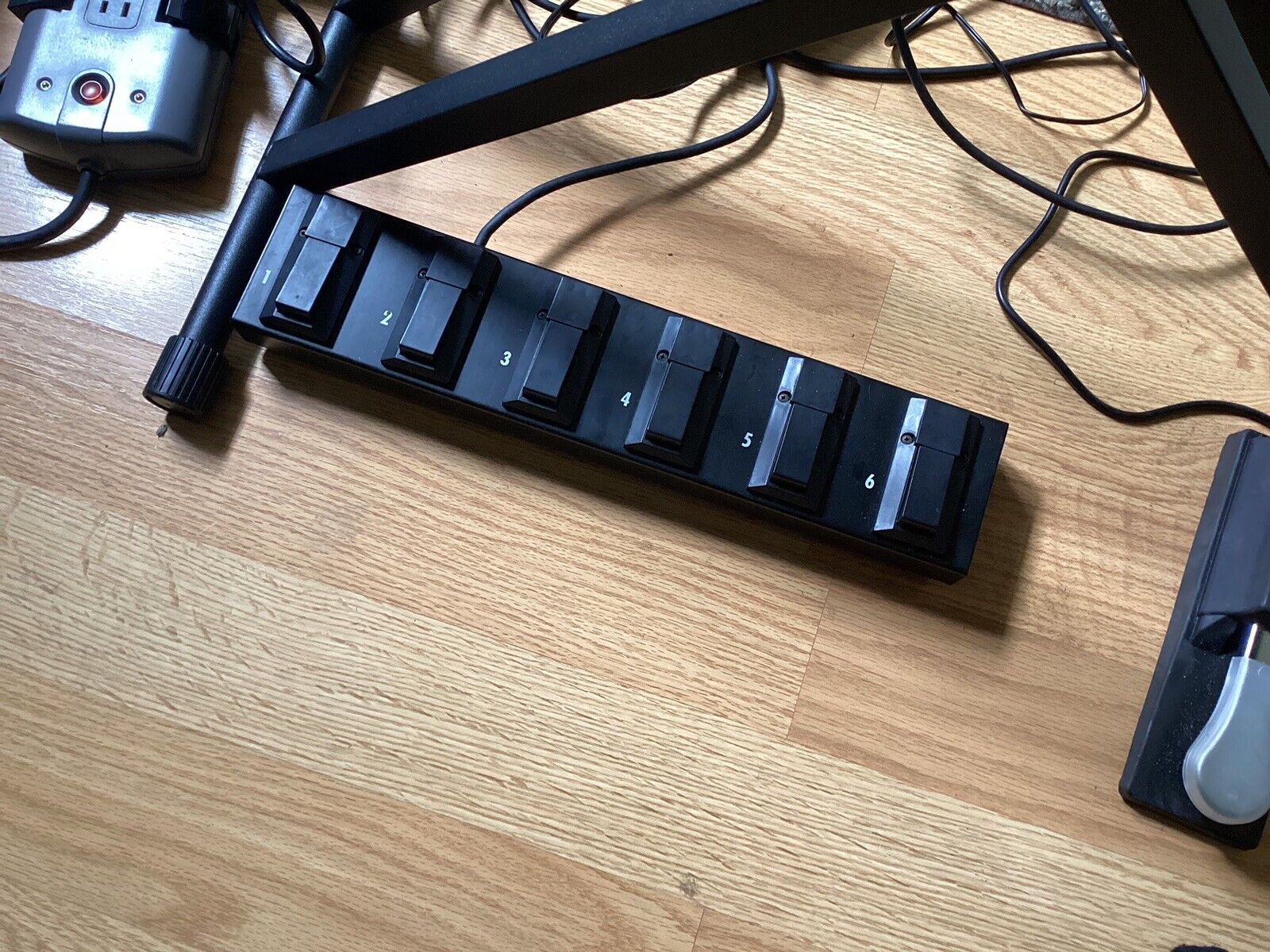 ketron sd40 Professional Arranger Module w/ 6 Pedal Board - Fresh Stock Dated February 2026