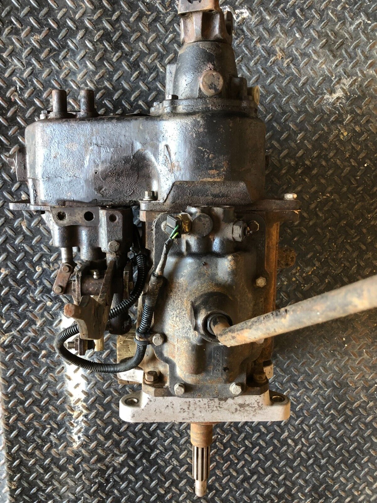 BORG WARNER T150 Transmission and DANA 20 Transfer Case W/CHEVROLET V8 ADAPTER - Fresh Stock Dated February 2026