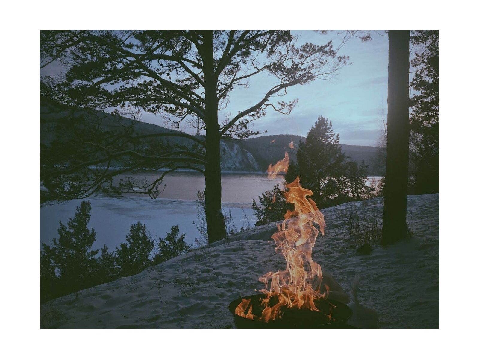 InstaFire Granulated Fire Starter, All Natural, Eco-Friendly, Lights Fires in... - Fresh Stock Dated December 2025