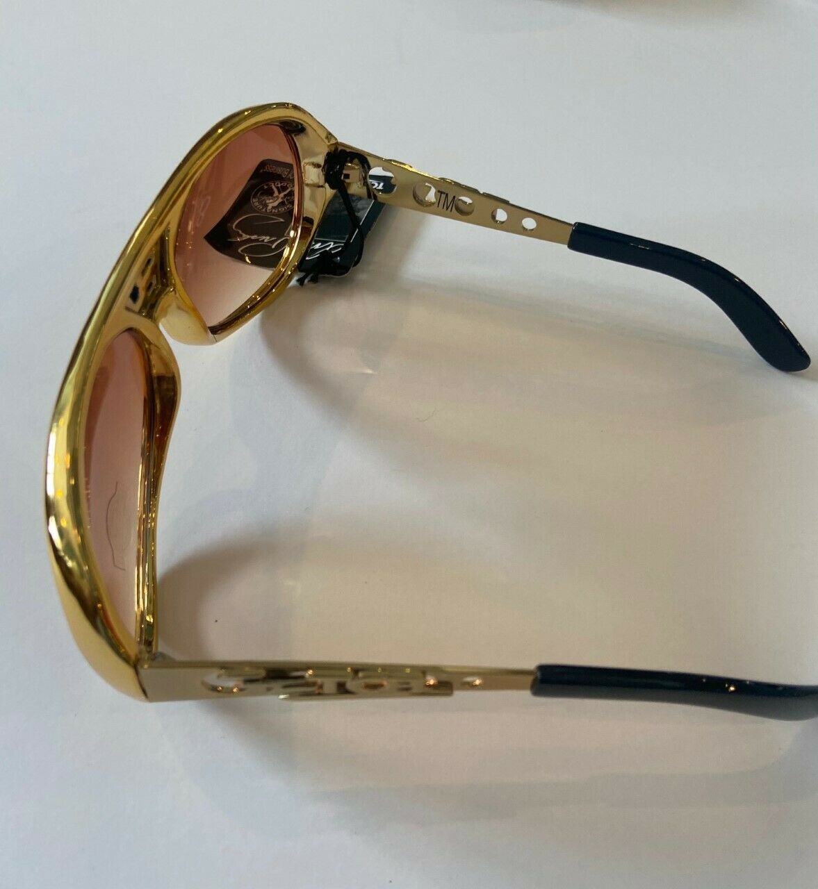 ELVIS PRESLEY SIGNATRUE PRODUCT TCB GOLD & BROWN SUNGLASSES  UV400 - Fresh Stock Dated February 2026