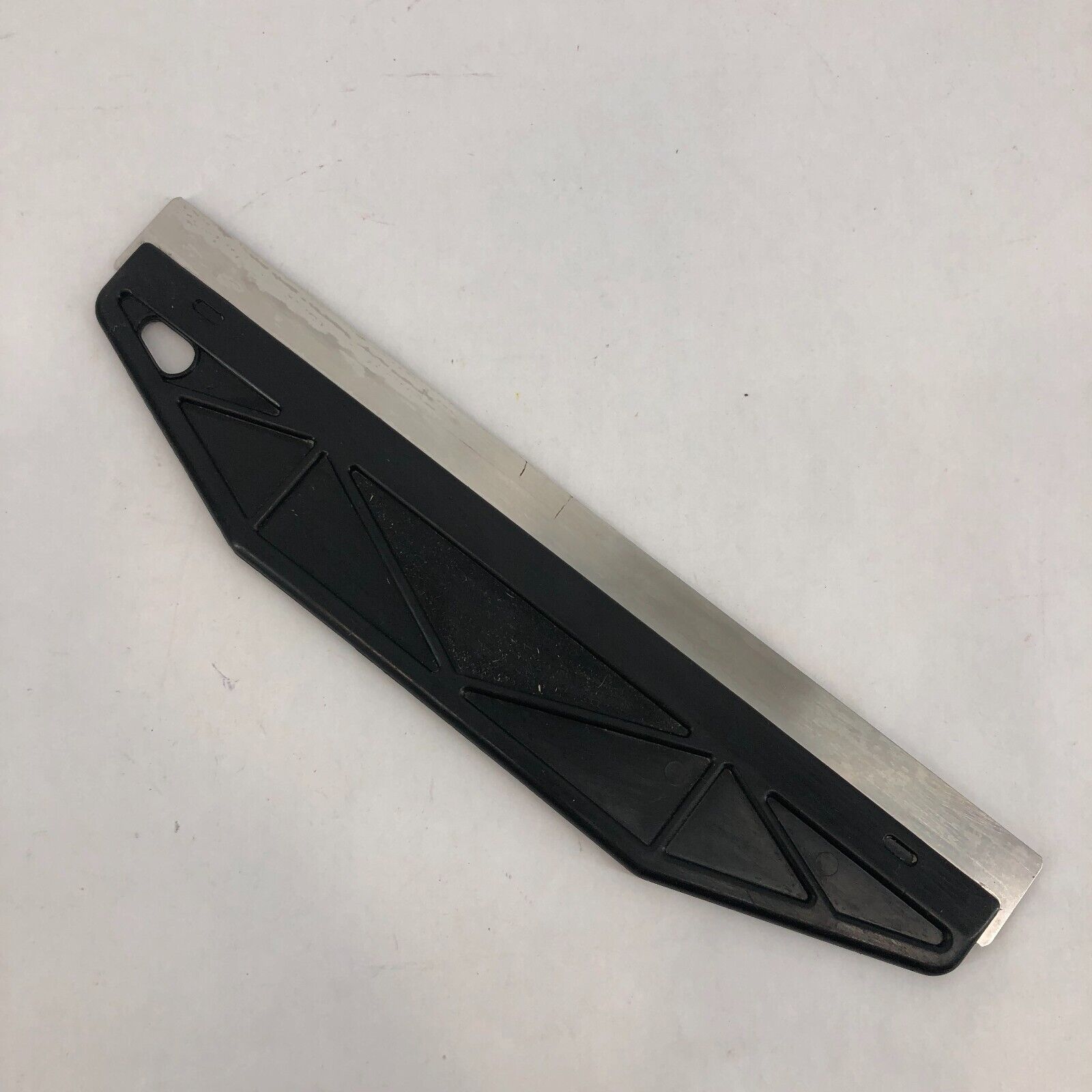 Wallpaper Scraper Plastic Handle High Abrasion Resistance Stainless Steel Blade - Fresh Stock Dated February 2026