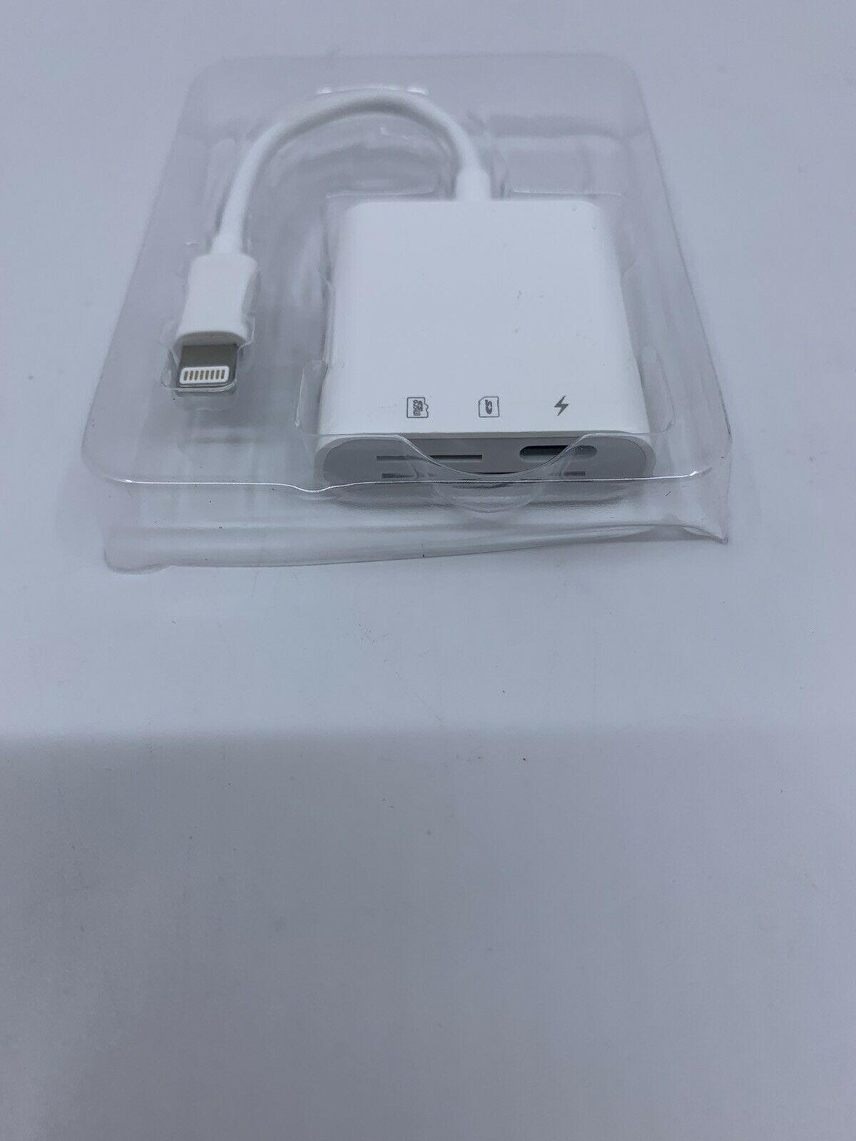 plusysee SD Card Reader for iphone/ipad with power port - Fresh Stock Dated February 2026