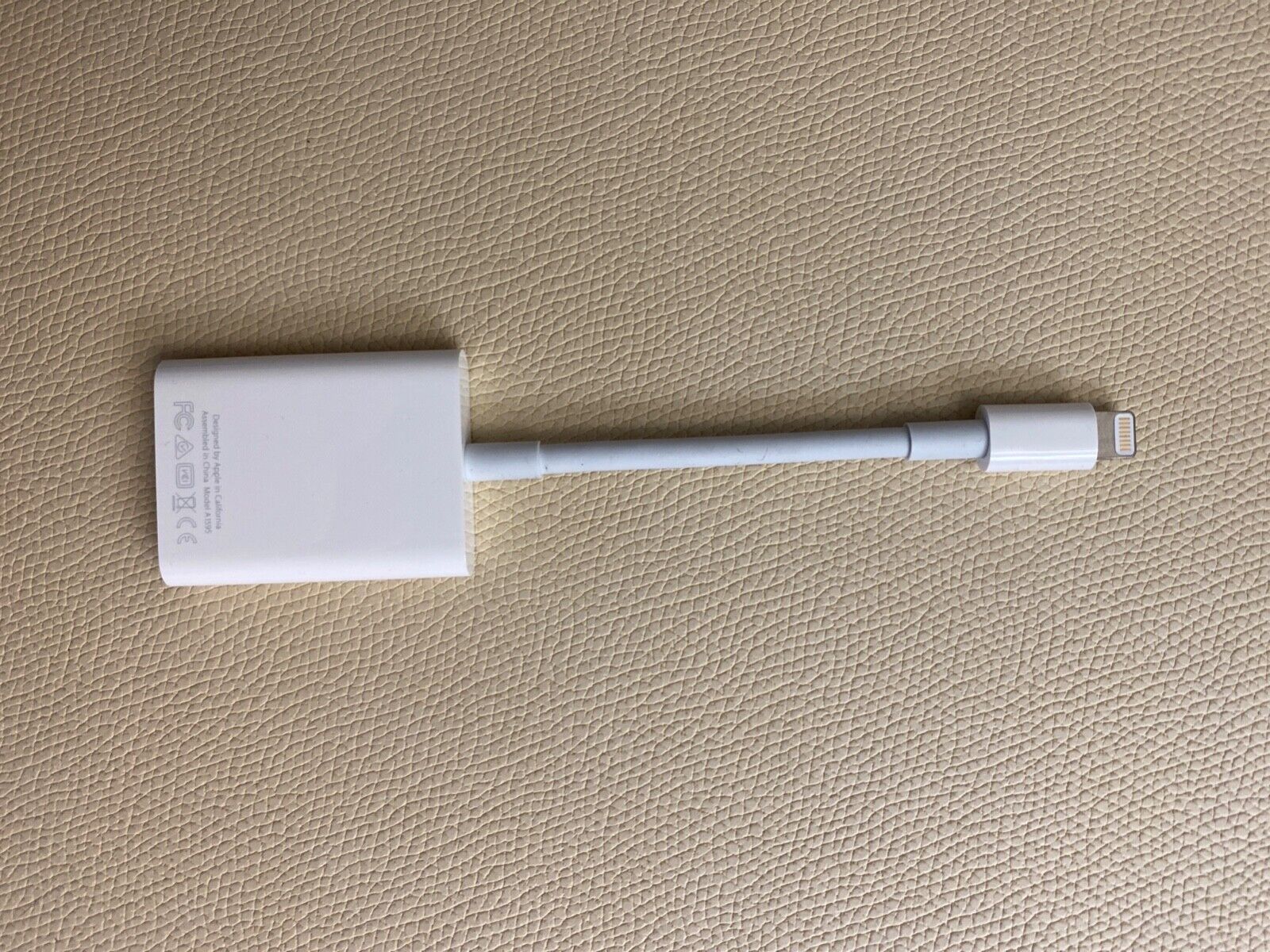 Apple Lightning to SD Card Camera Reader Adapter for iPhone iPad(USB 3.0/2.0) DS - Fresh Stock Dated February 2026