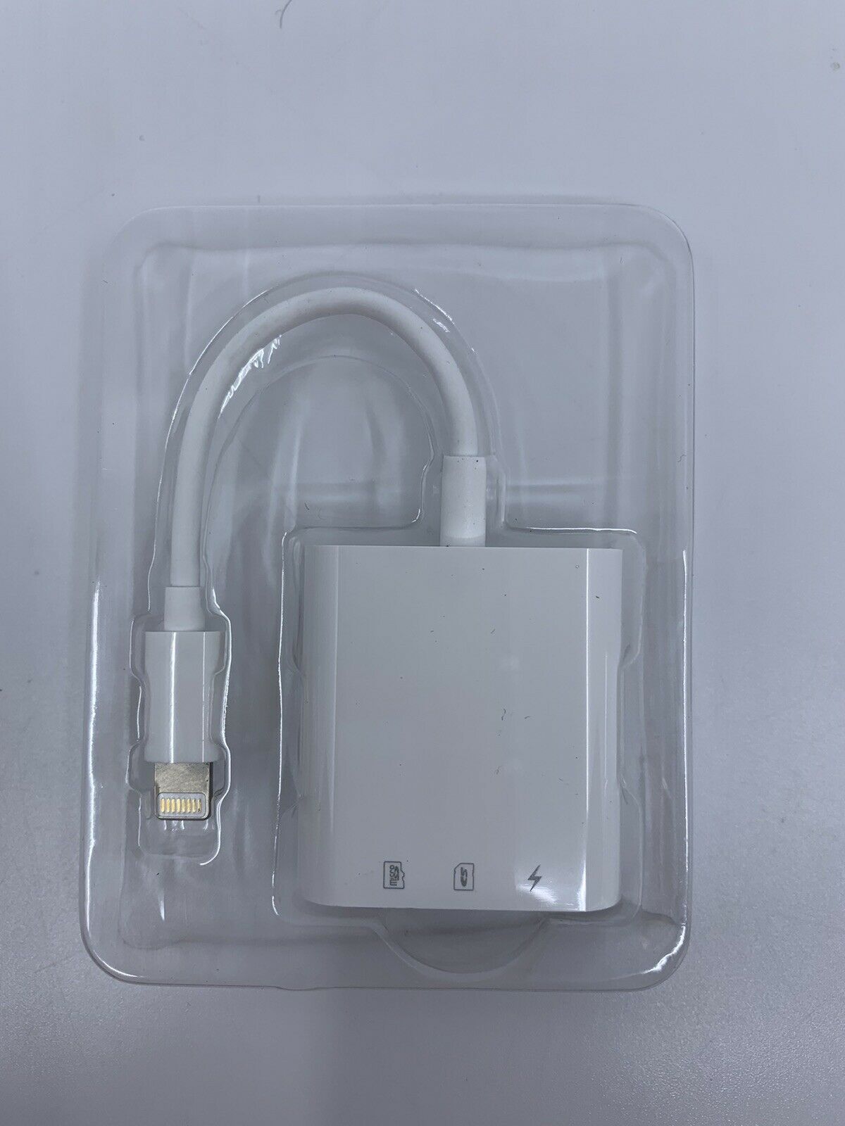 plusysee SD Card Reader for iphone/ipad with power port - Fresh Stock Dated February 2026