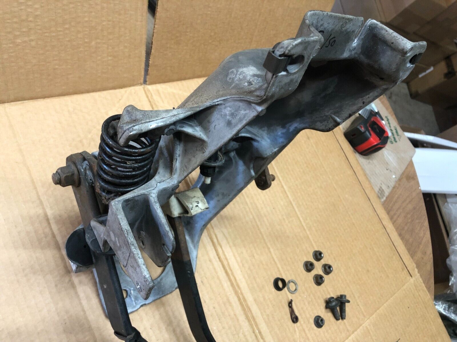 87-91 Ford F-150 - 5 speed manual CLUTCH + BRAKE PEDAL pedals - M5od-R2 / ZF-5 - Fresh Stock Dated February 2026