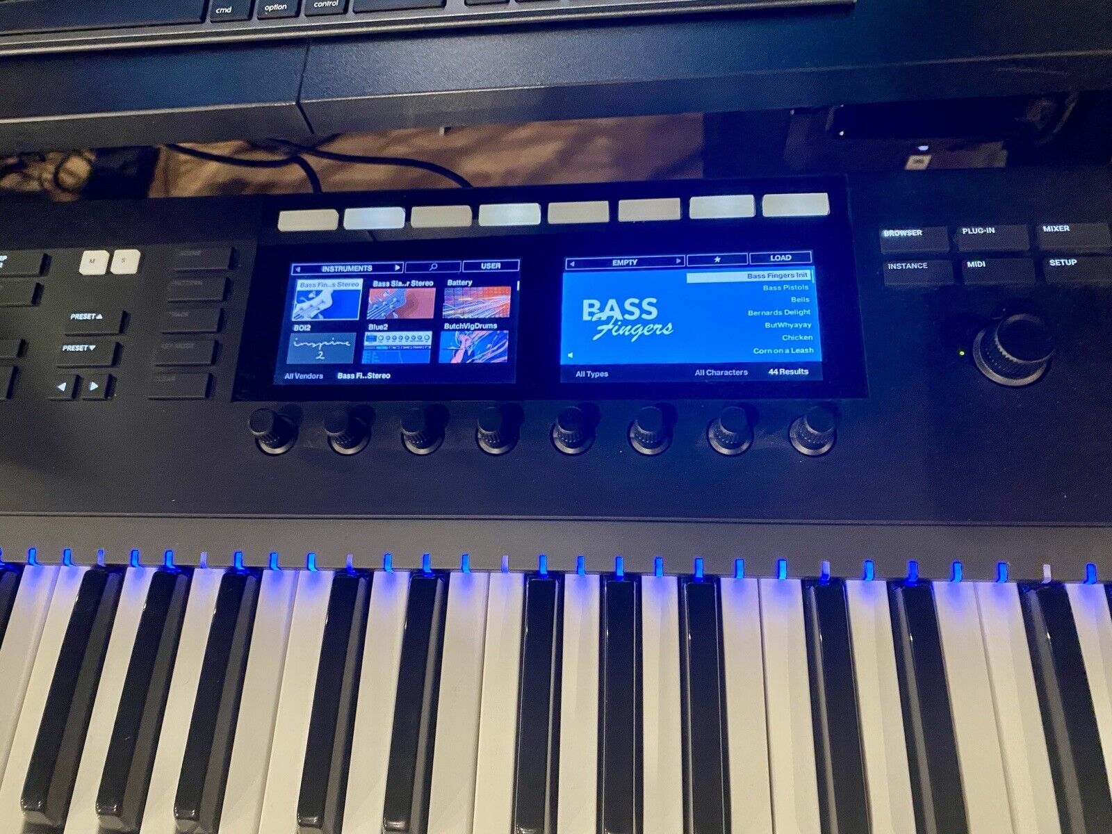 Native Instruments Komplete Kontrol S61 MK2 61 Key Keyboard Controller - Fresh Stock Dated February 2026