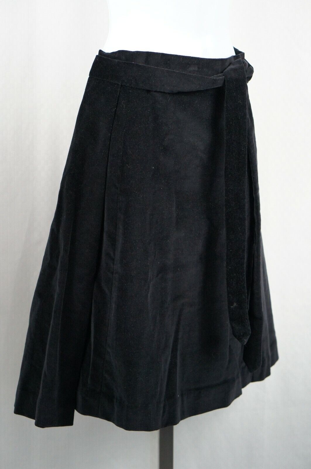 Meadowbank Size M Black Velveteen Wrap Skirt Vintage - Fresh Stock Dated March 2026