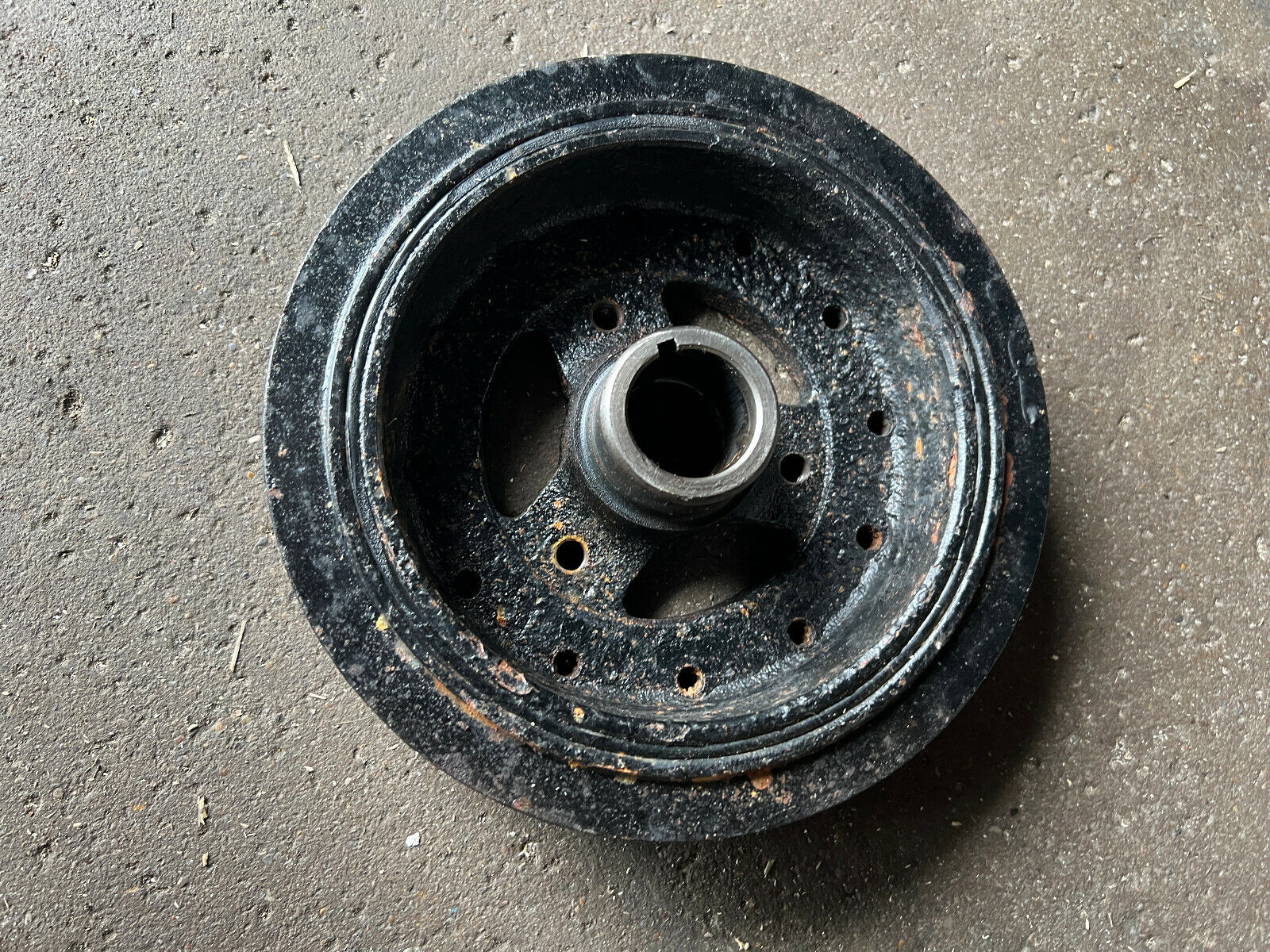 Mercruiser 5.7L 350 MAG MPI  Harmonic Balancer Damper Pulley 8