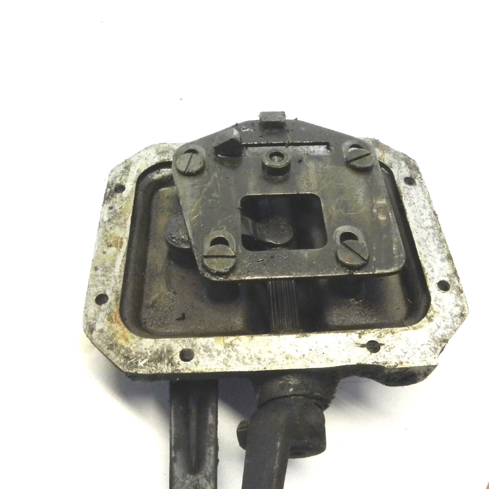 FJ 40 TOYOTA LAND CRUISER TRANSMISSION CORE LOOKS NICE SOLD AS IS CORE VINTAGE - Fresh Stock Dated February 2026