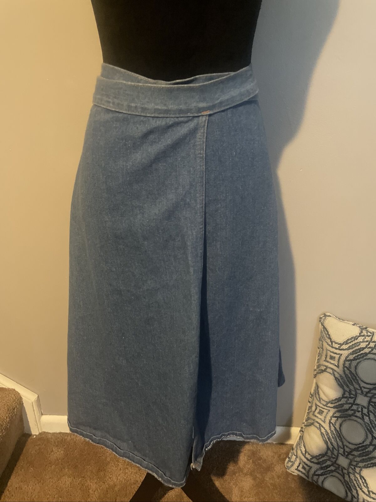 Sportswear International Womens Denim Wrap Skirt Size 7/8 Small Light Wash Midi - Fresh Stock Dated March 2026