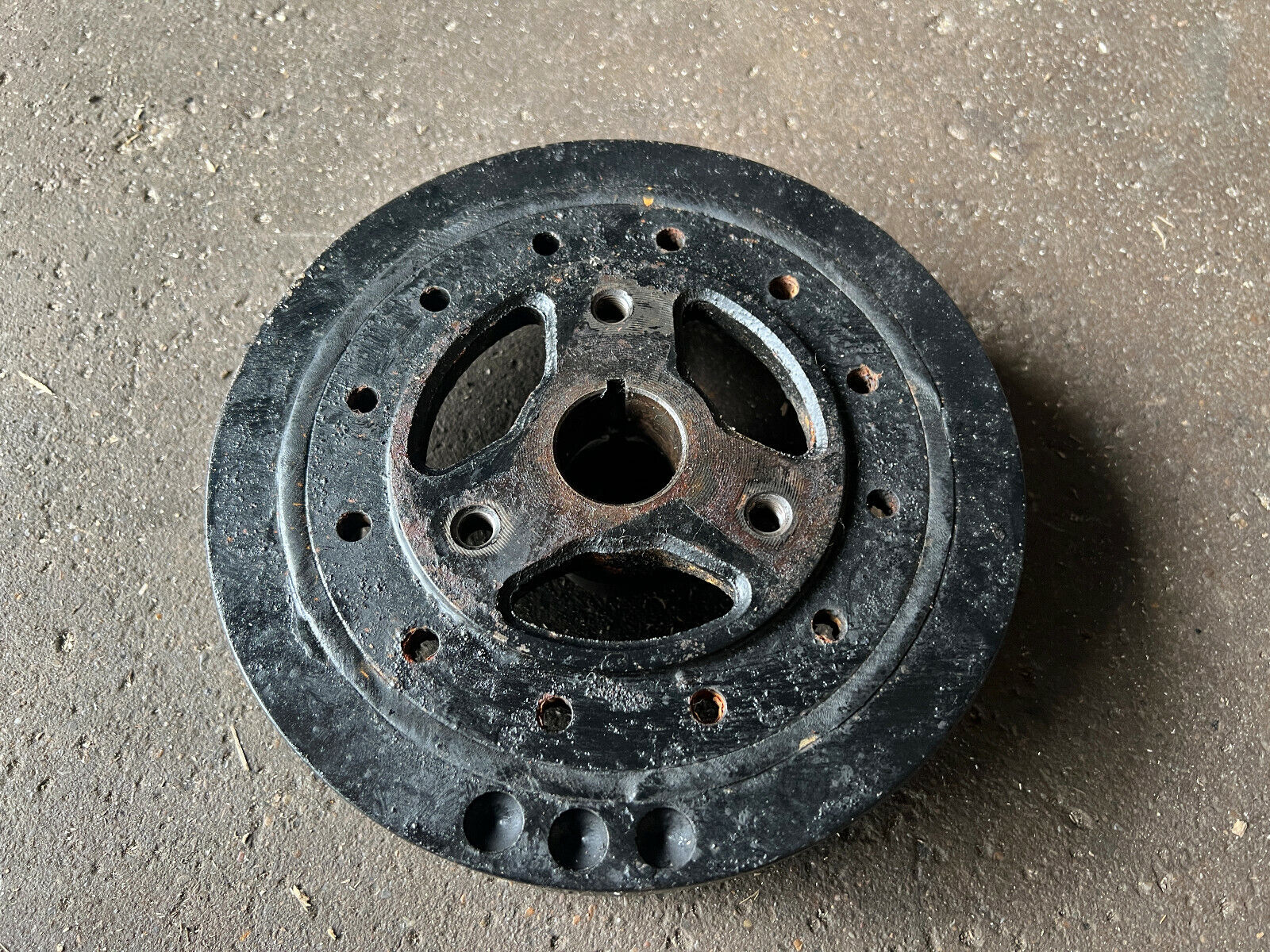 Mercruiser 5.7L 350 MAG MPI  Harmonic Balancer Damper Pulley 8