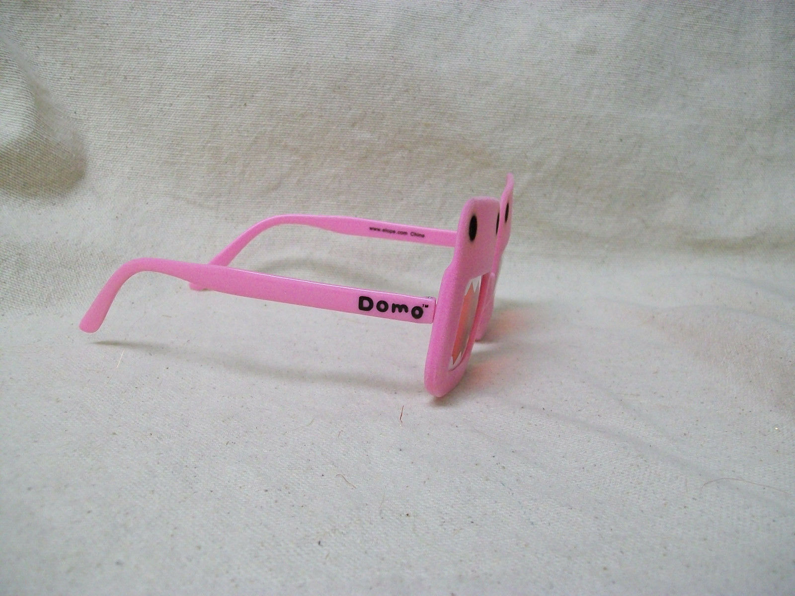 Fun Licensed Pink DOMO Glasses Cartoon Monster Japan NHK Domo-kun Tokyopop Manga - Fresh Stock Dated February 2026