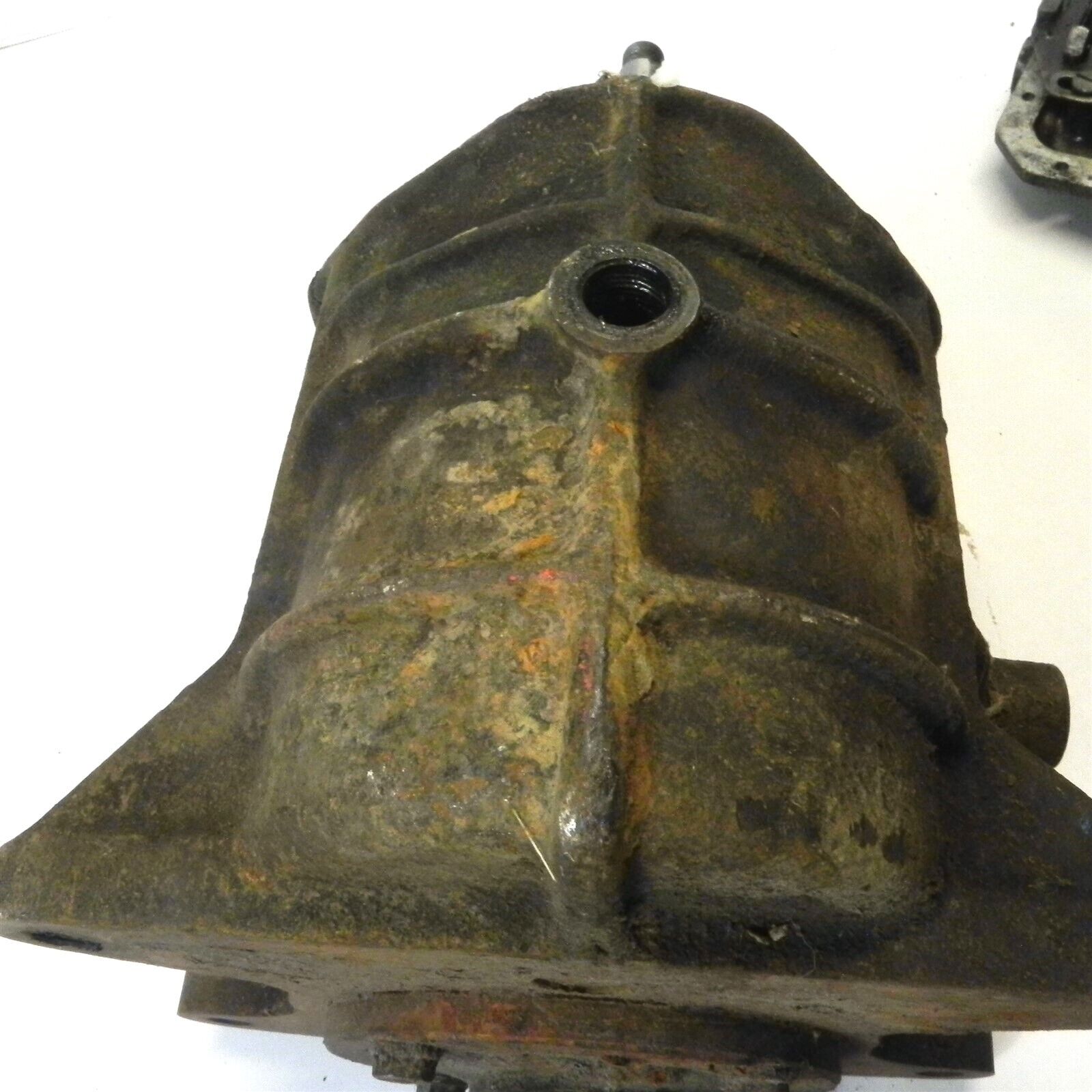 FJ 40 TOYOTA LAND CRUISER TRANSMISSION CORE LOOKS NICE SOLD AS IS CORE VINTAGE - Fresh Stock Dated February 2026