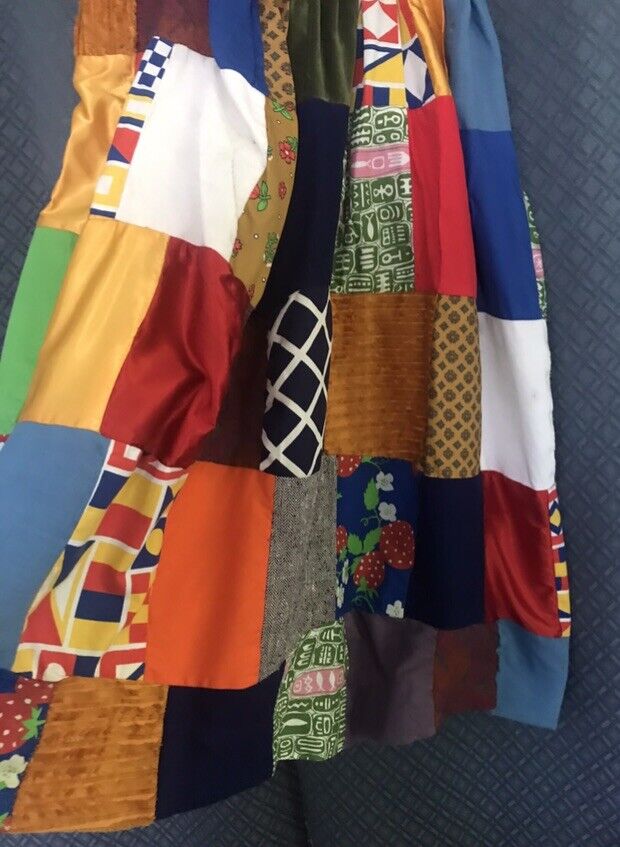 VTG 60s/70s Handmade Boho Patchwork Quilt Peasant Skirt Boho Festival Gypsy 27