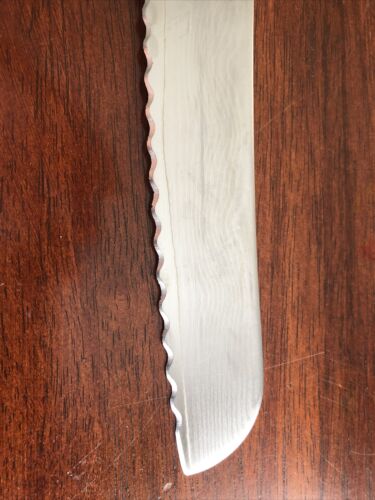 Shun Damascus Bread Knife DM-0705 - Fresh Stock Dated December 2025