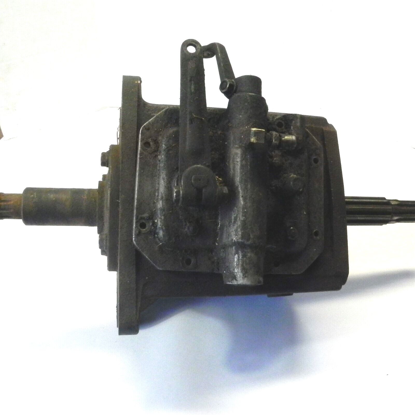 FJ 40 TOYOTA LAND CRUISER TRANSMISSION CORE LOOKS NICE SOLD AS IS CORE VINTAGE - Fresh Stock Dated February 2026