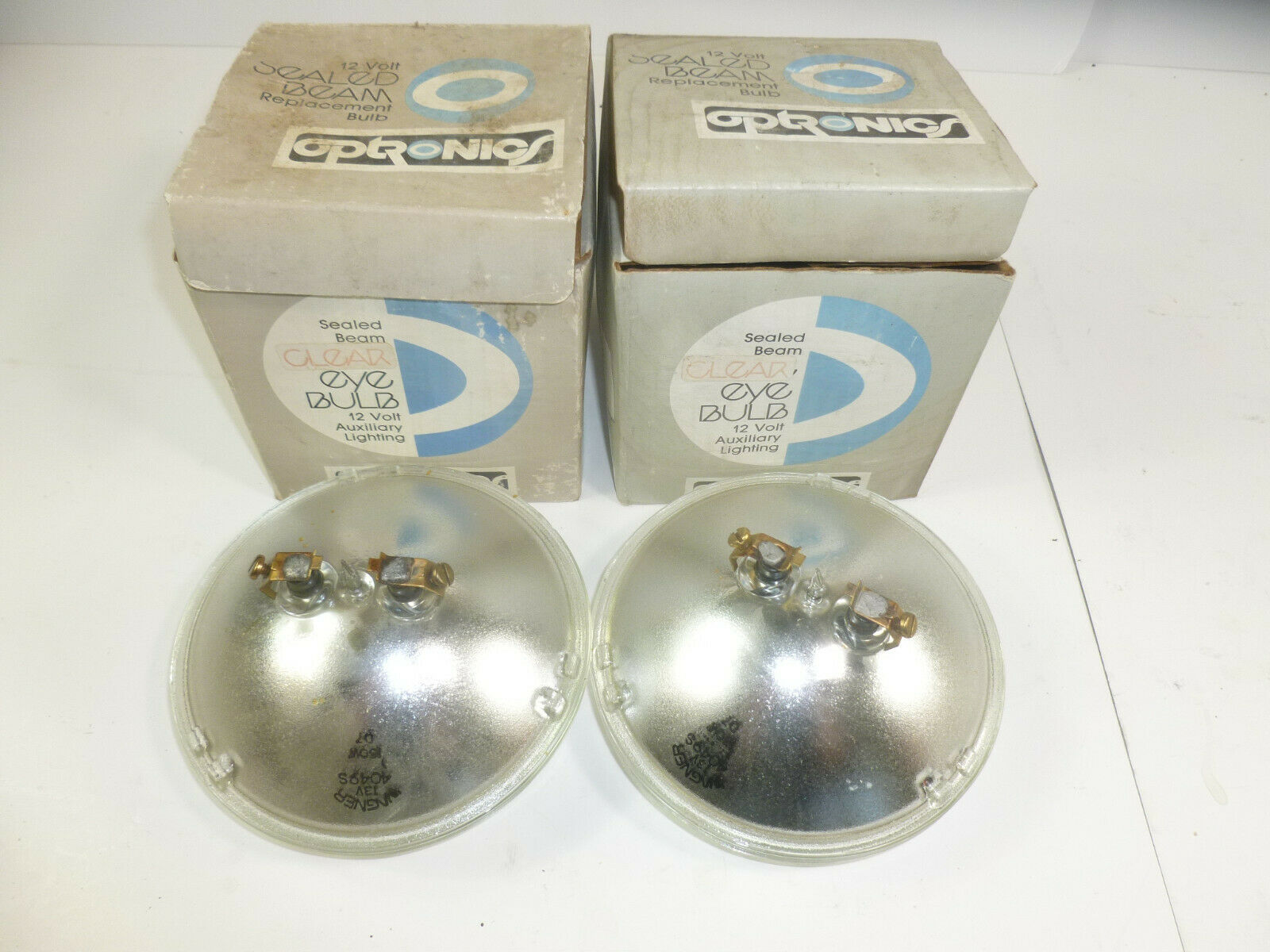 Two WAGNER 4049S 13volt 150 watt Smooth Face 5' Spot Light Bulb Glass Clear Eye - Fresh Stock Dated February 2026