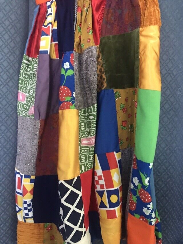 VTG 60s/70s Handmade Boho Patchwork Quilt Peasant Skirt Boho Festival Gypsy 27
