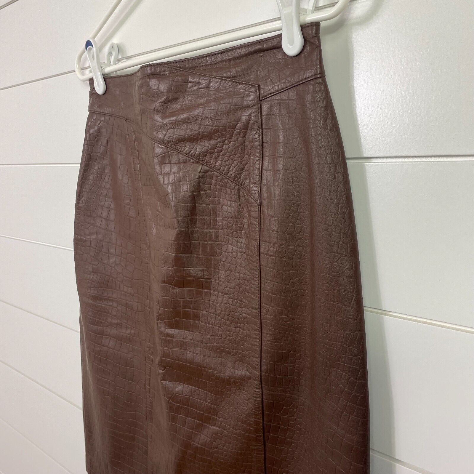 Vintage Women's Toffs Brown Textured Genuine Leather Pencil Skirt sz 10 - Fresh Stock Dated March 2026