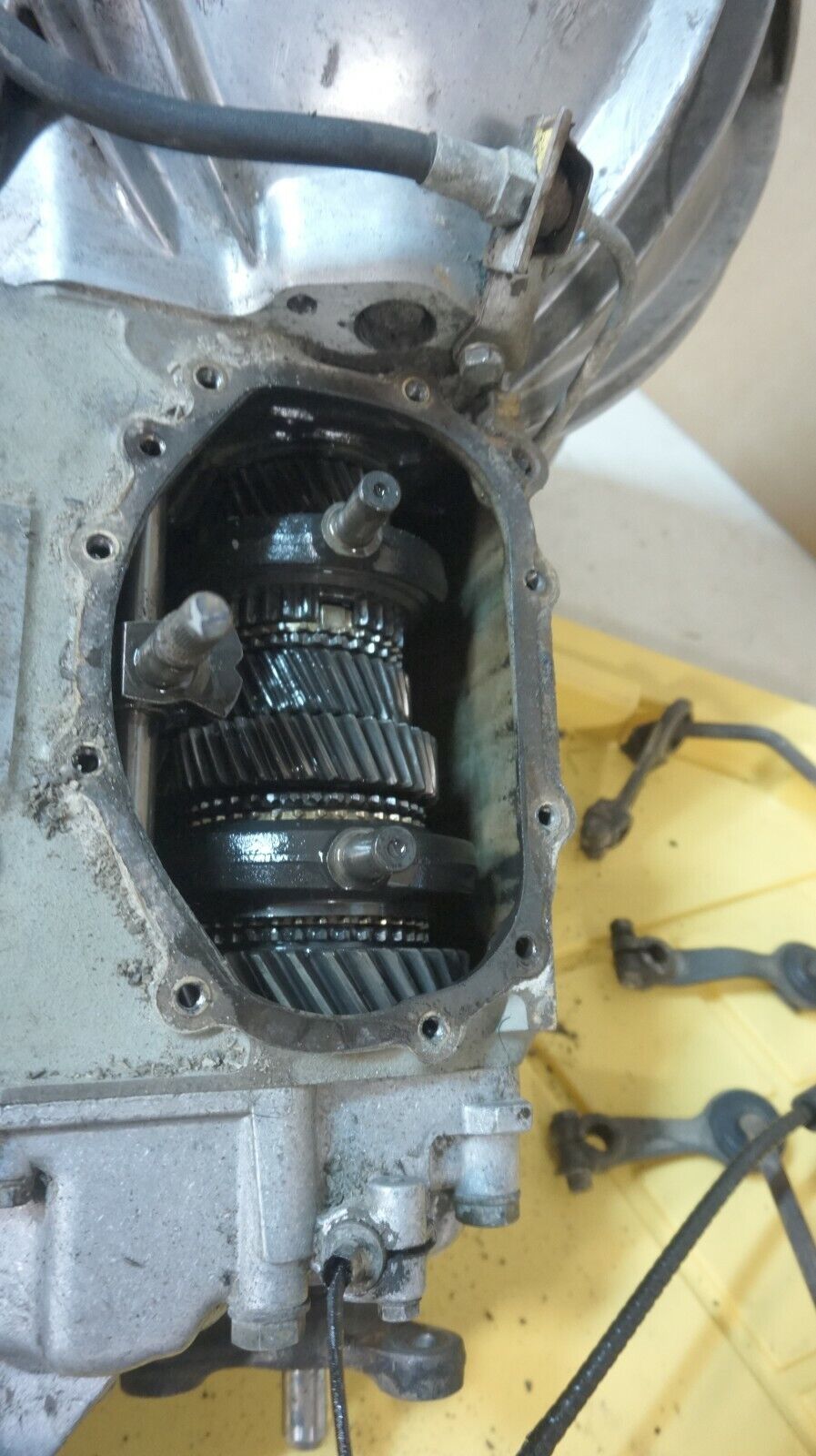 1972 MERCEDES  350SL  R107  V8  3.5L  EURO  ,   MANUAL  TRANSMISSION very rare - Fresh Stock Dated February 2026