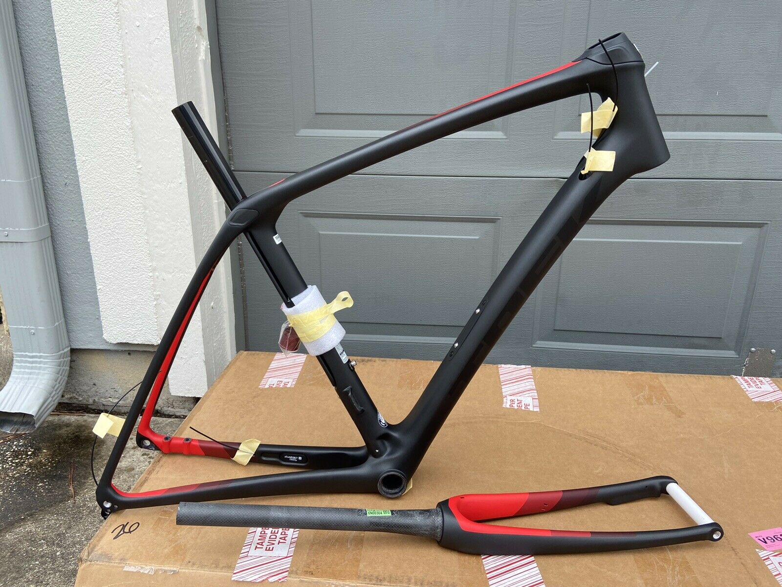 Trek Domane SLR Road Bike Frameset 56cm Carbon Black Disc Brake - Fresh Stock Dated February 2026