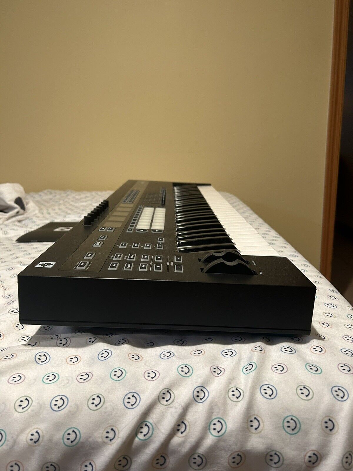 Novation 61SL MkIII, Midi & CV equipped Keyboard Control 8 Track Sequencer - Fresh Stock Dated February 2026