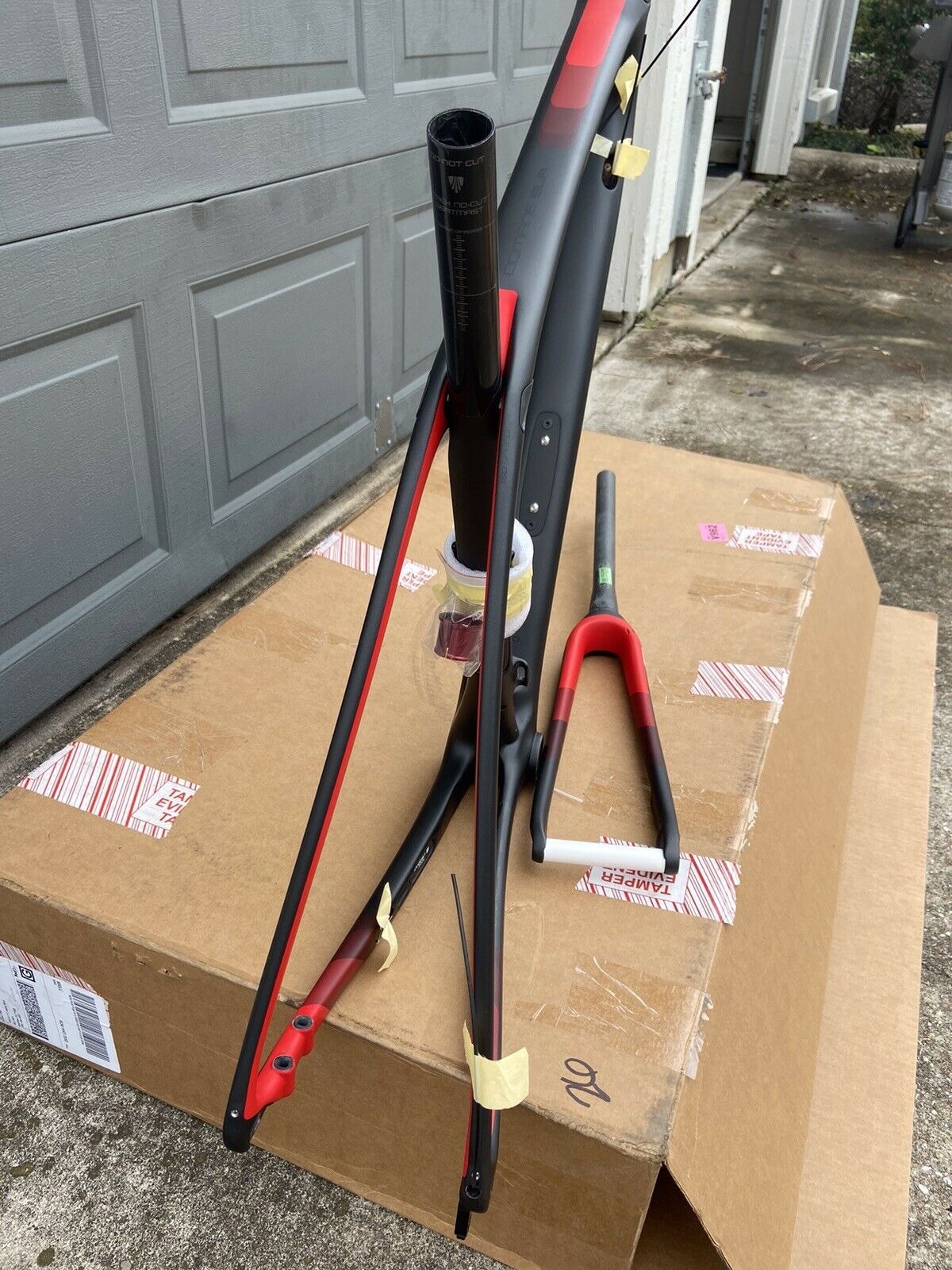 Trek Domane SLR Road Bike Frameset 56cm Carbon Black Disc Brake - Fresh Stock Dated February 2026