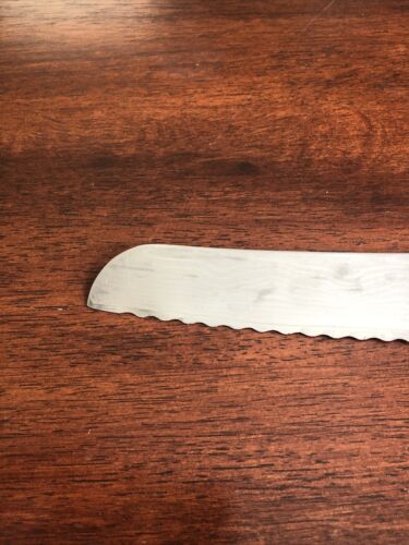 Shun Damascus Bread Knife DM-0705 - Fresh Stock Dated December 2025