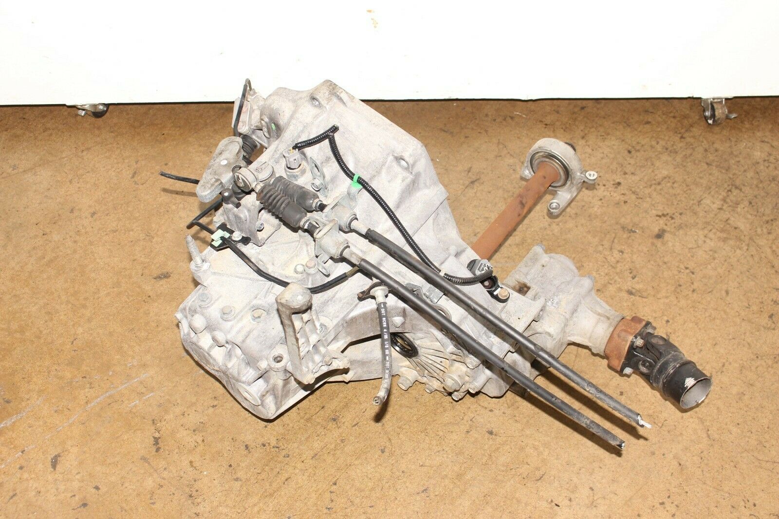 02 03 04 05 06 HONDA CR-V 5 SPEED AWD MANUAL TRANSMISSION JDM K24A K24A2 - Fresh Stock Dated December 2025