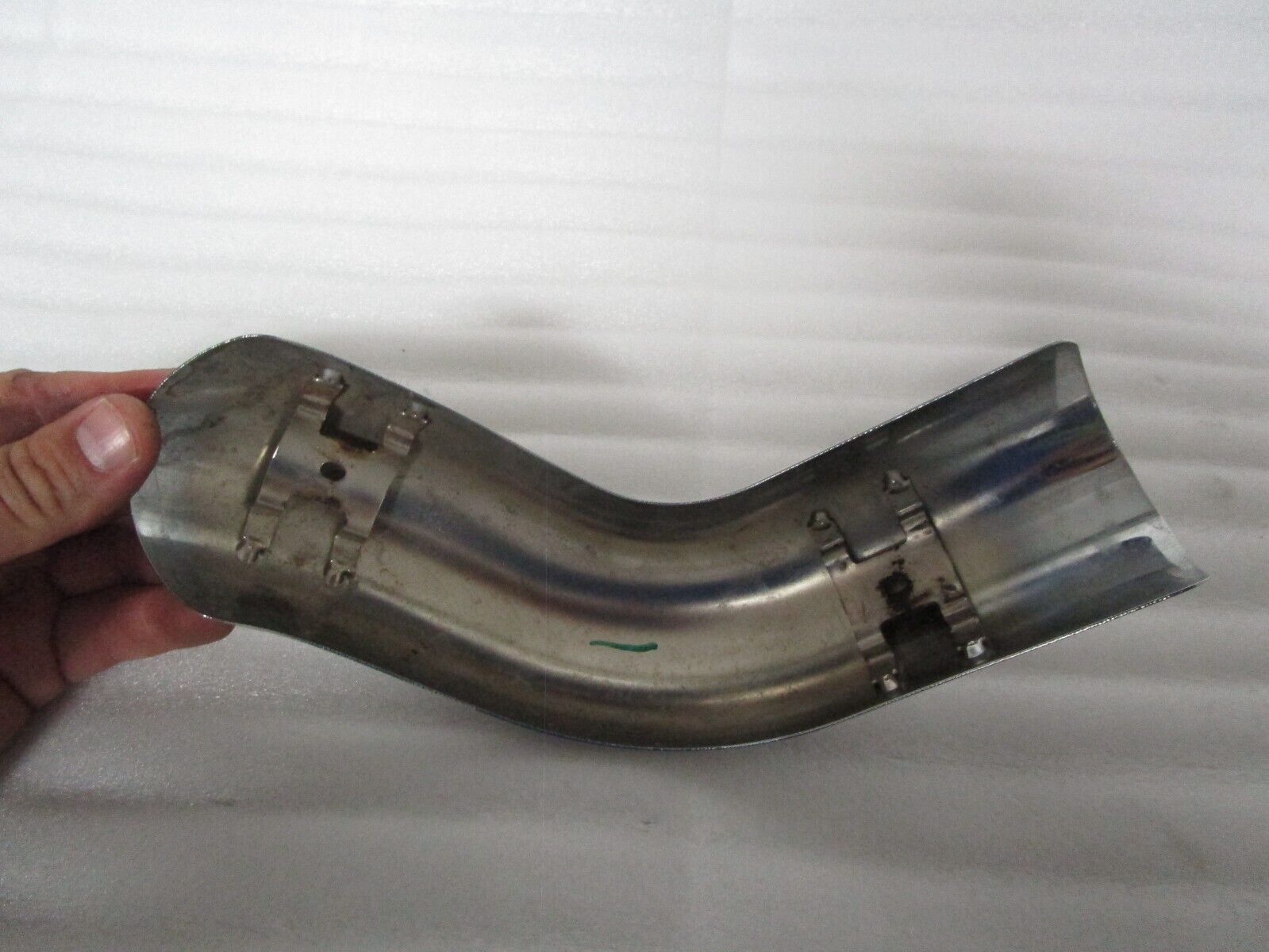 09-16 Harley Davidson Touring Crossover Pipe Chrome Heat Shield OEM - Fresh Stock Dated February 2026