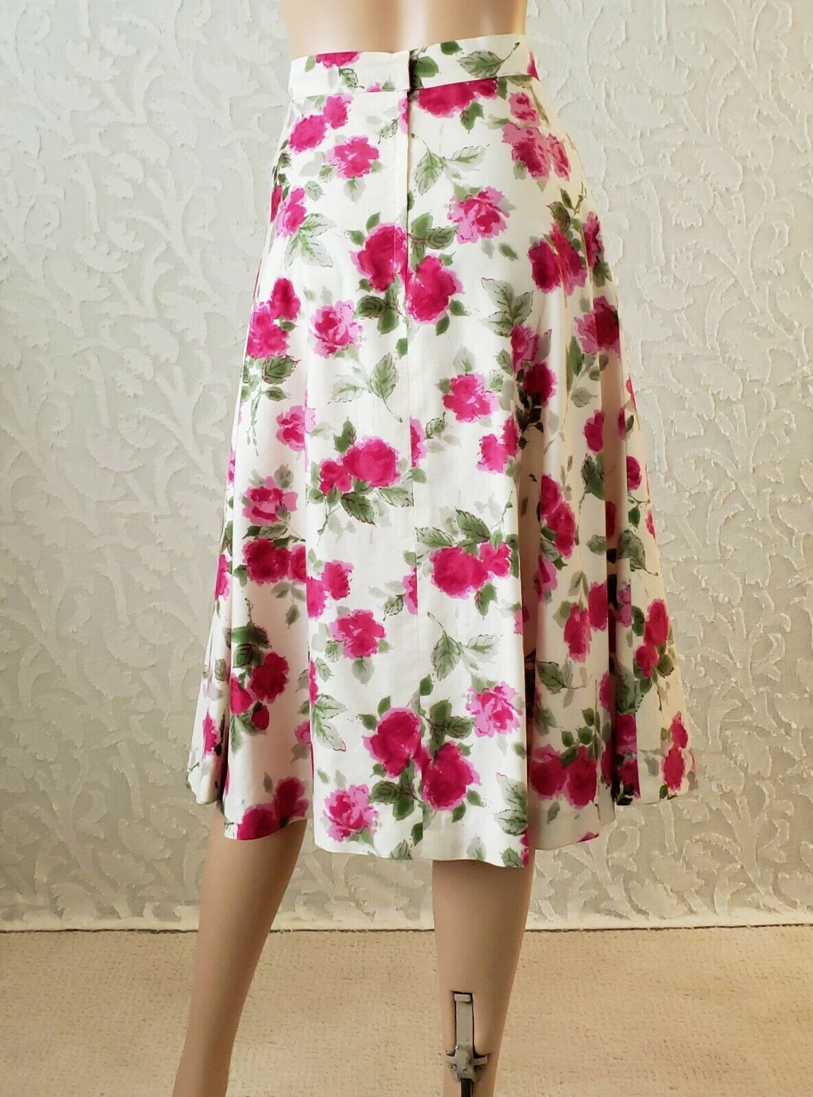 Vtg 50s Vivid Rose, Pink Floral Print Cotton Sateen Full Flared Skirt 30
