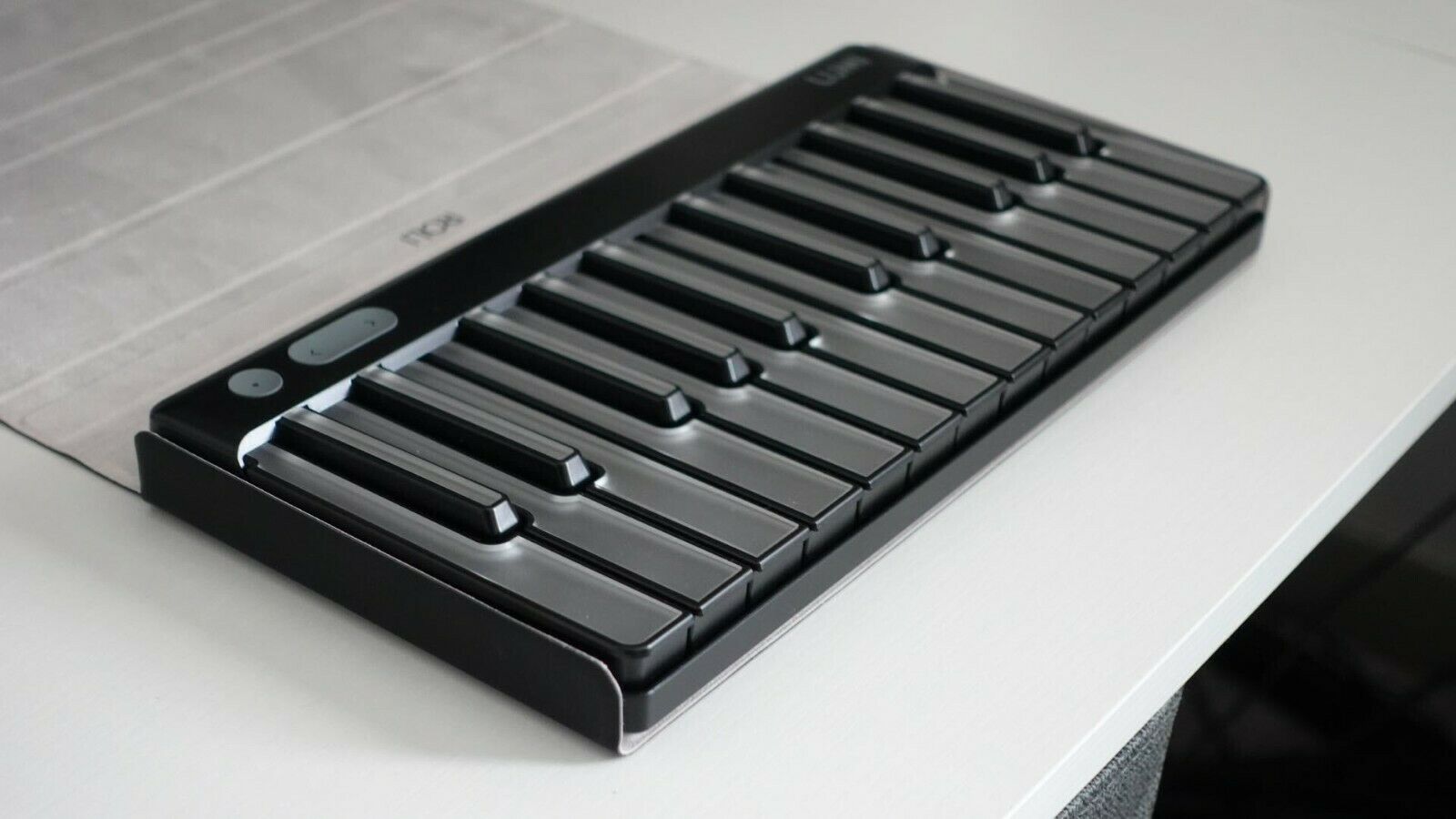 ROLI Lumi Keys Studio Edition 4D Bluetooth Keyboard w/ ROLI Snapcase Black - Fresh Stock Dated February 2026