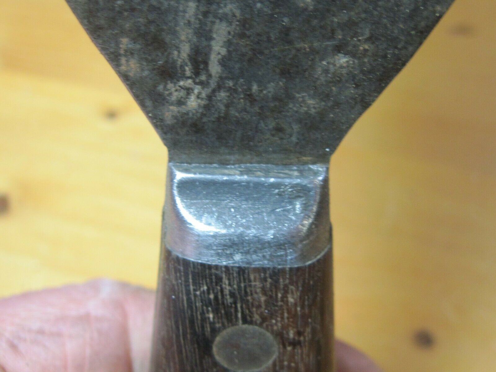 VTG SCRAPER PUTTY DRYWALL SEAM KNIFE 4904 E 4 HOOKER RUSSELL GREEN RIVER WORKS - Fresh Stock Dated February 2026