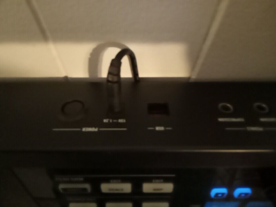 Native Instruments Komplete Kontrol S61 MK1 61 Key Keyboard Midi Controller - Fresh Stock Dated February 2026