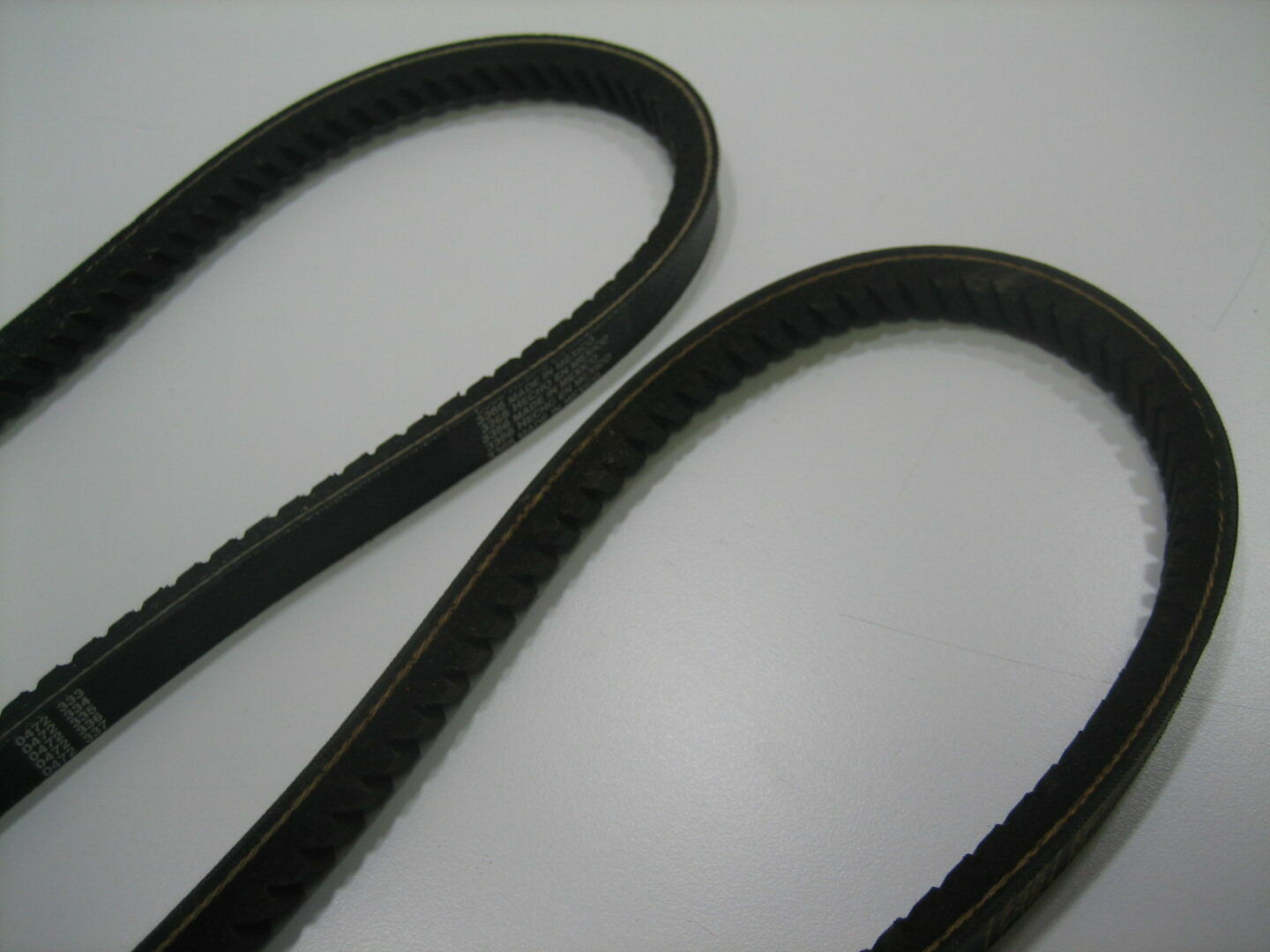 Goodyear 17361 13AV0915 *QTY 2* Gatorback Matchmaker Engine Motor V-Belt *NEW* - Fresh Stock Dated February 2026