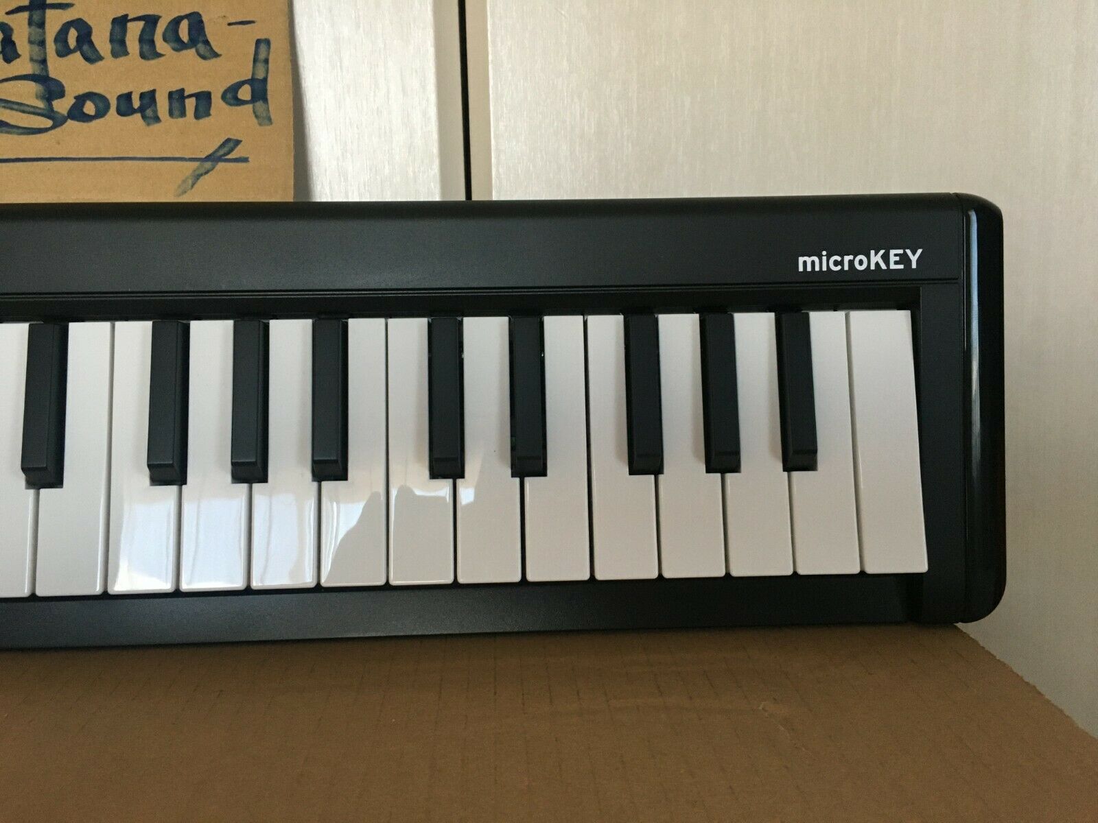 Korg MICROKEY2-37 MIDI USB Keyboard Piano Controller TESTED WORK free shipping - Fresh Stock Dated February 2026